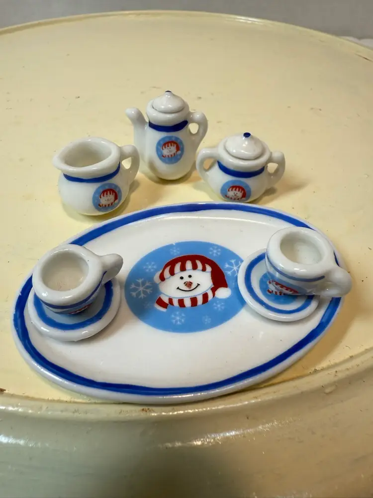 10 Piece Miniature Snowman Tea Set 1980’s