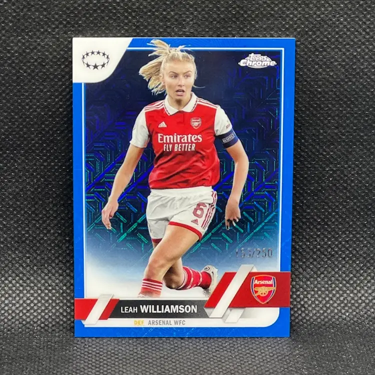 Leah Williamson 2022/23 Topps Chrome UEFA Blue /250 Arsenal Soccer Card