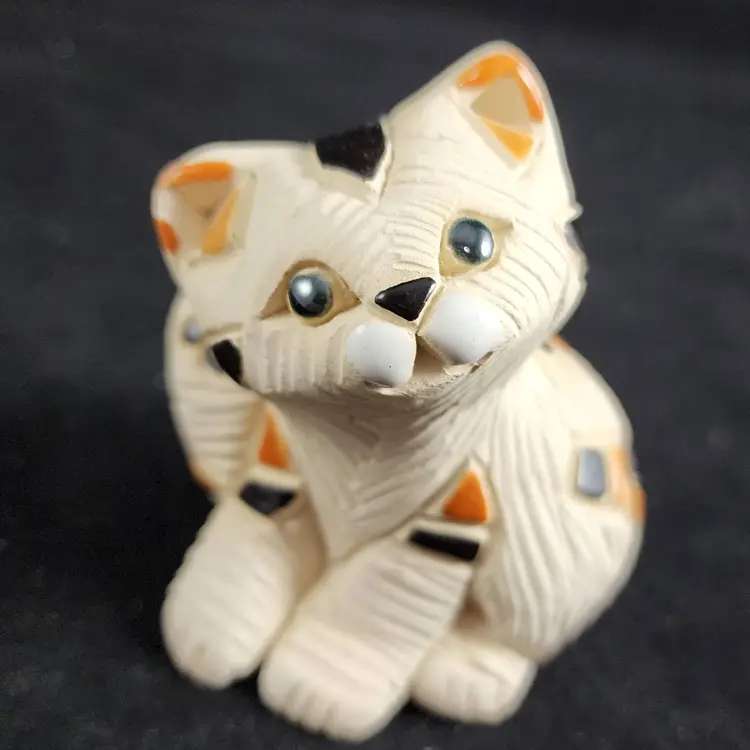Artesania Rinconada Calico Cat Figurine Uruguay Signed