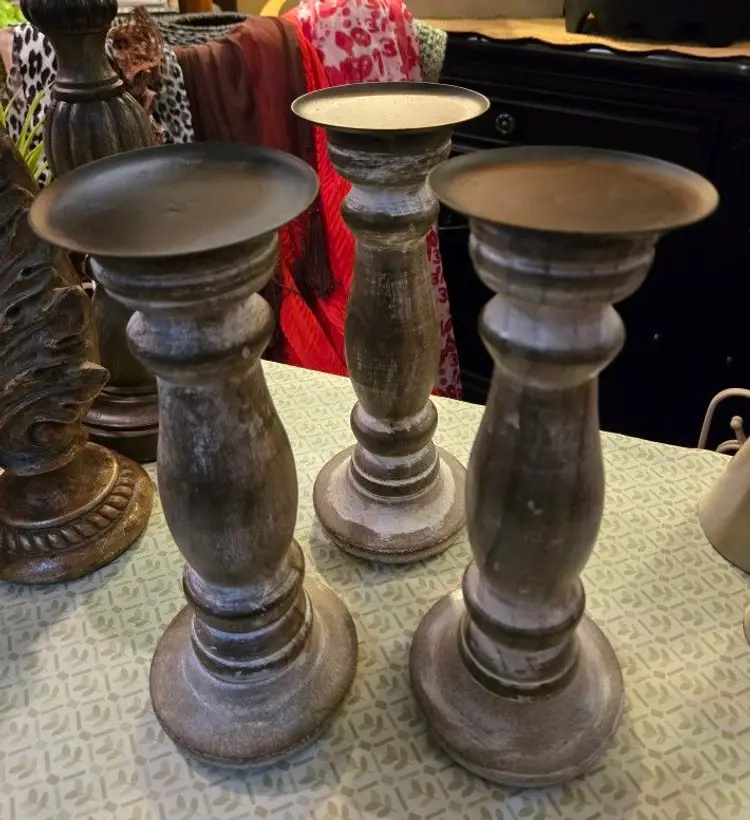Set Of 3 Farmhouse Weighted Wood Candle Holders