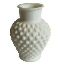 #00012 Vintage Fenton White Hobnail Milk Glass Bud Vase 5” Tall And 4” Diameter ” On Widest