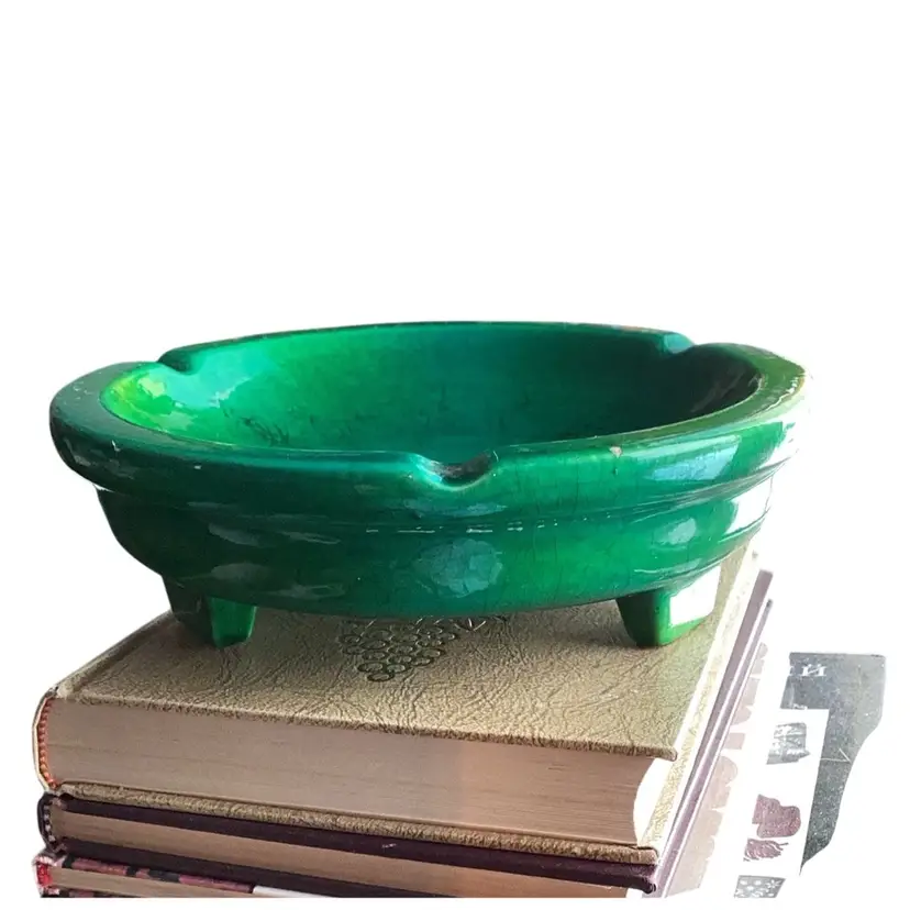 Beautiful Vintage Green Tone With Black ‘Crazing’ Ceramic Catchall/Ashtray