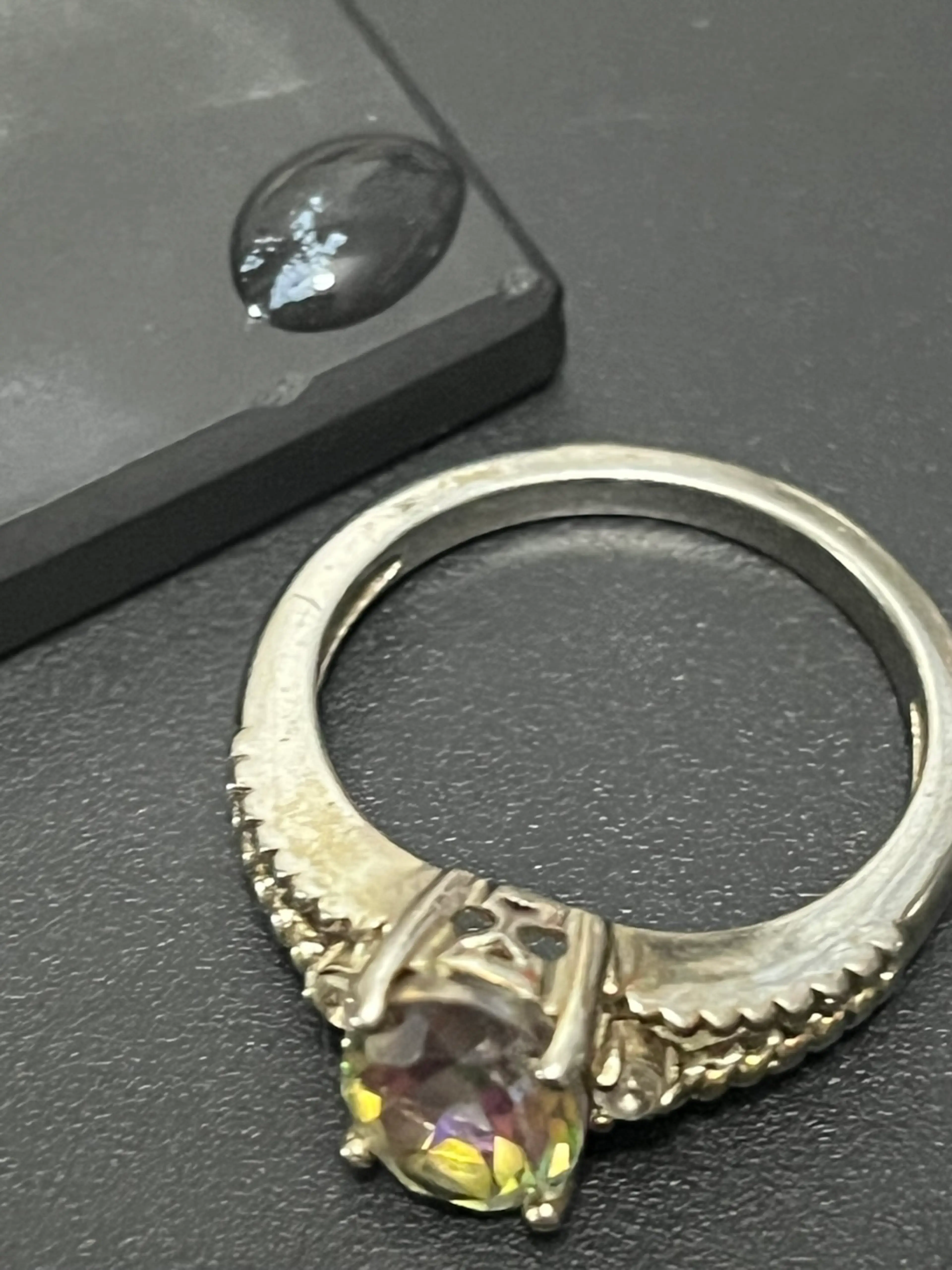Image 2 of 4