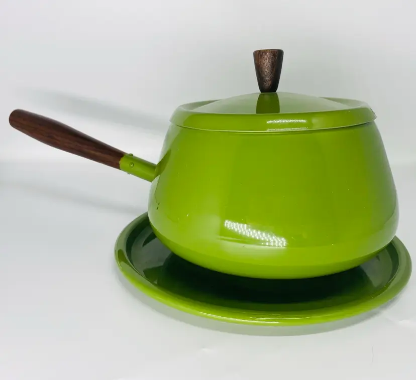 Avocado Green Enamel And Wooden Handle Mcm Fondu Pot With Underplate Made In Japan