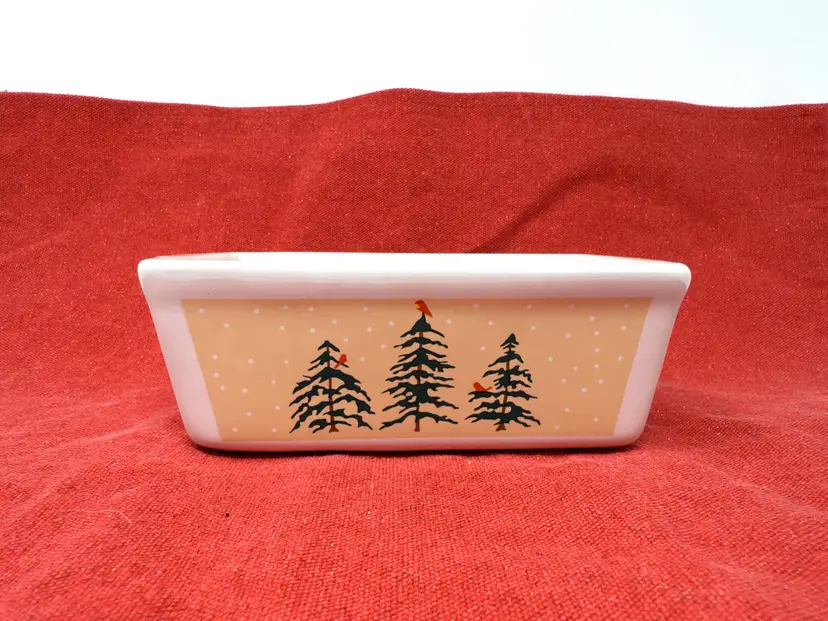 White & Tan Ceramic Loaf Pan – Pine Trees & Cardinals – Vintage Holiday Bakeware
