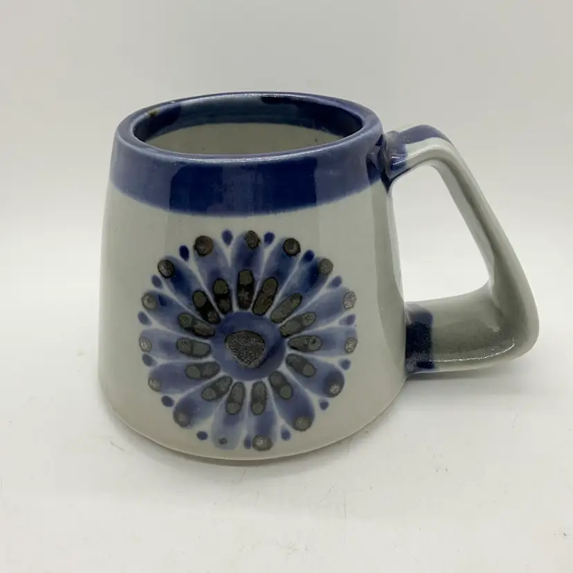Ken Edwards Pottery Mug Extra Large Blue Flower Tonala Mexico Guadalajara KE