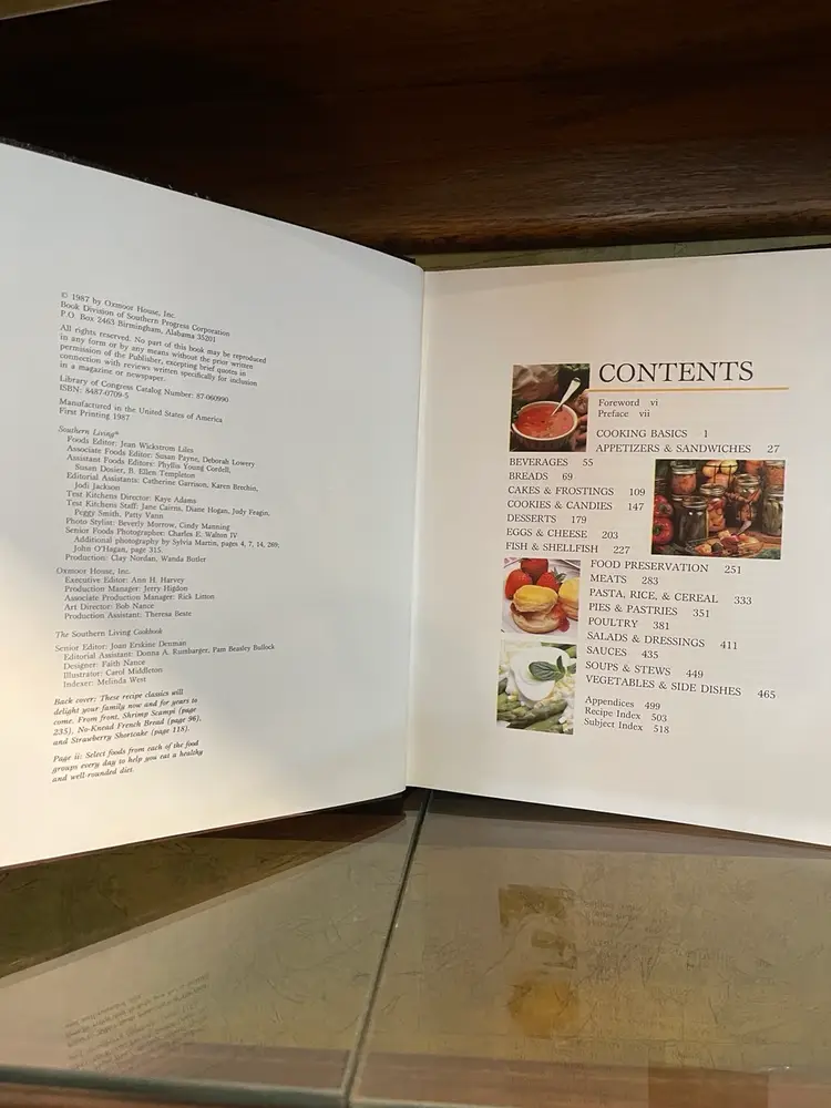 1987 First Printing Southern Living Cookbook