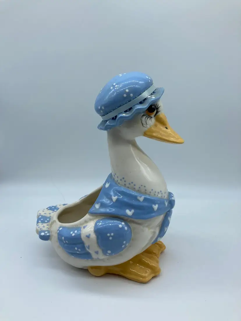 Vintage 1984 Les Trois Poulettes Ceramic
Hand Painted
Signed with Sticker
Mother Goose Figurine
Planter