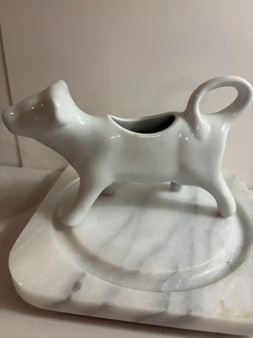 Vtg BIA Cordon Bleu Glossy White Porcelain Cow Milk Creamer   MINT