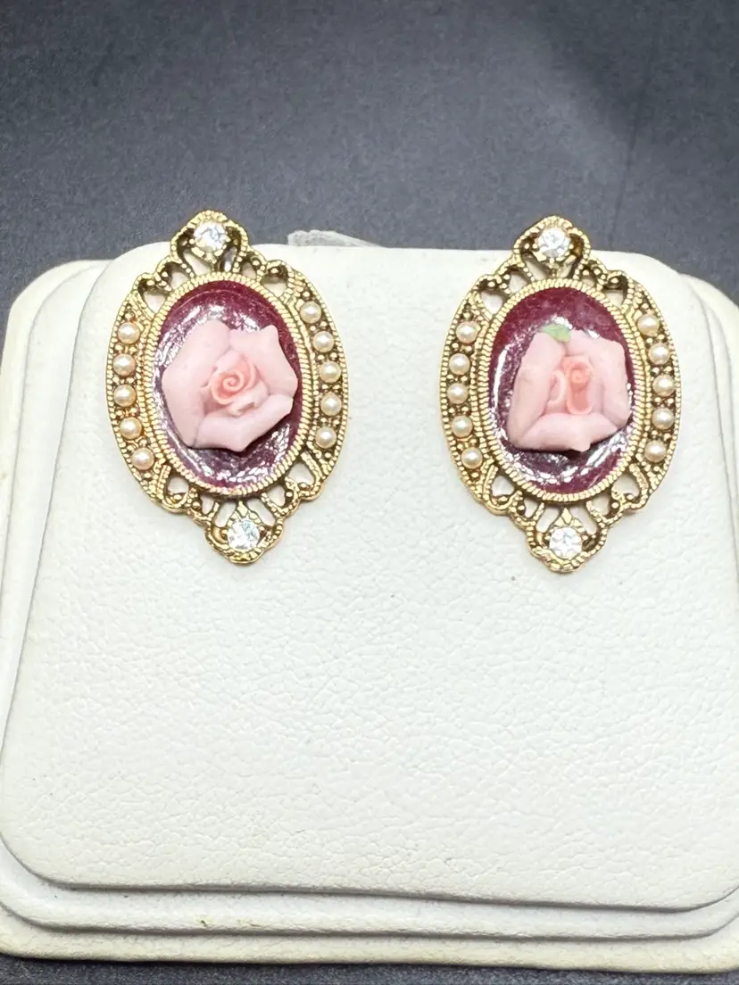 1928 Brand Gold Tone Porcelain Flower Earrings