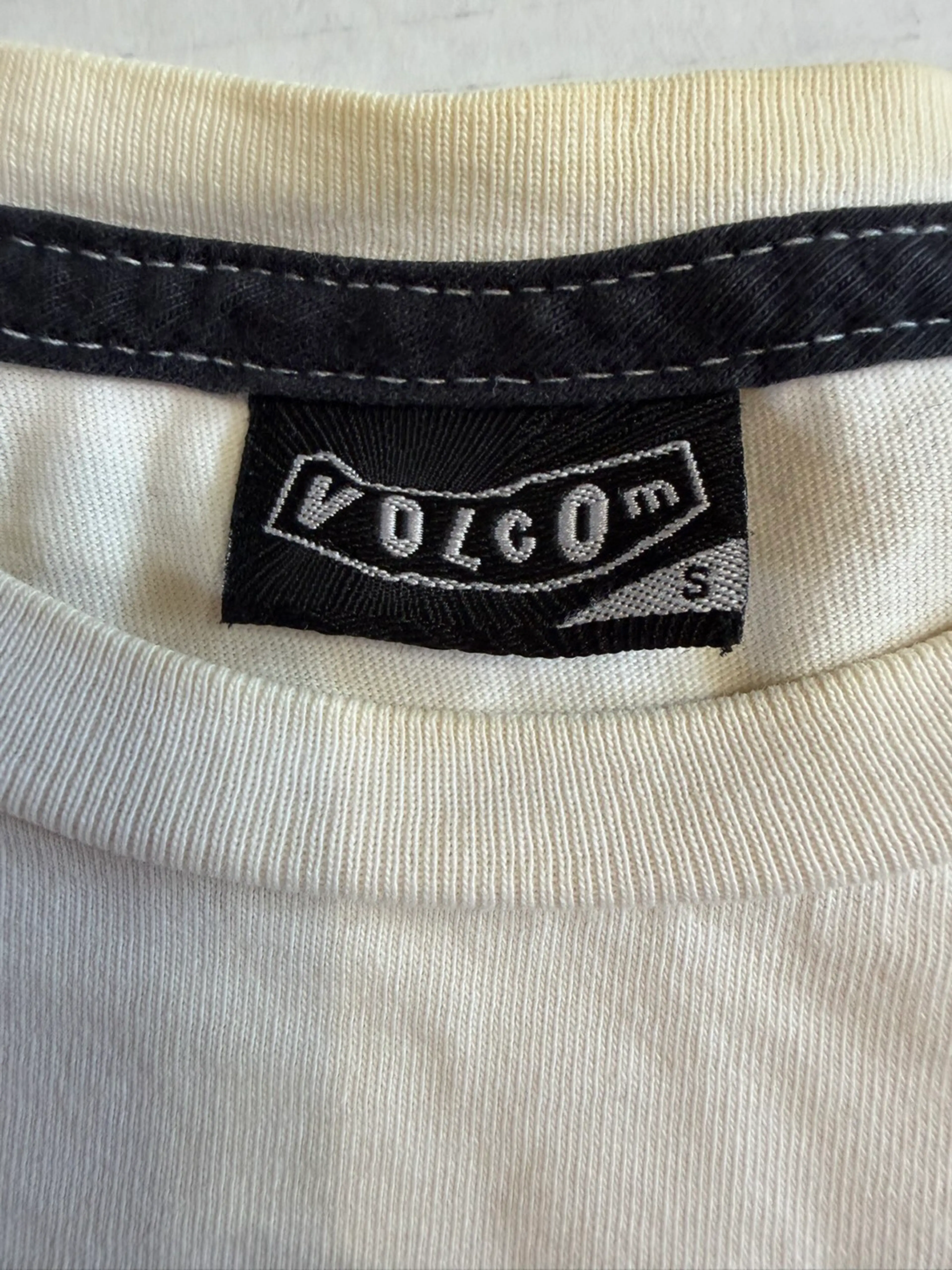 Image 2 of 8