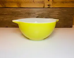 Vintage Pyrex Yellow Cinderella Mixing Bowl #441 - 1 1/2 Pints Mid Century Modern Retro Farmhouse Atomic