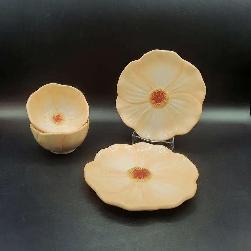 Cindy Crawford Yellow Flower Plates & Bowls Set of 2 Each