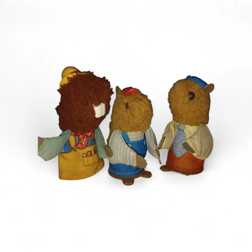 1979 Fisher Price Woodsey Squirrel Father, Son, Bramble Beaver