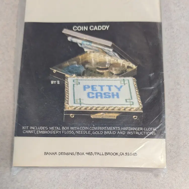 Vintage Banar Designs Cross Stitch Kit Coin Caddy Metal Petty Cash Compact NEW