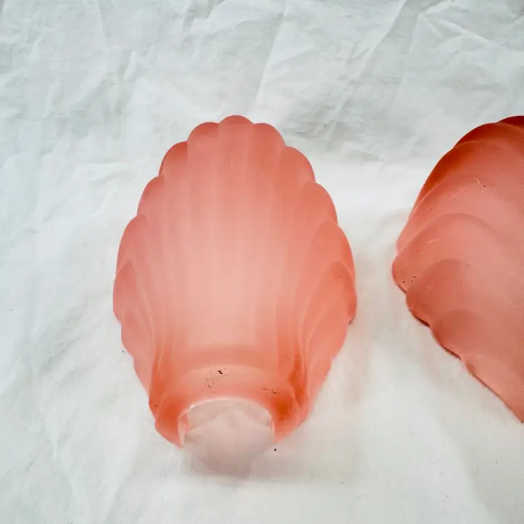 Art Deco Pink Satin Glass Wall Sconce’s Minor Call Out