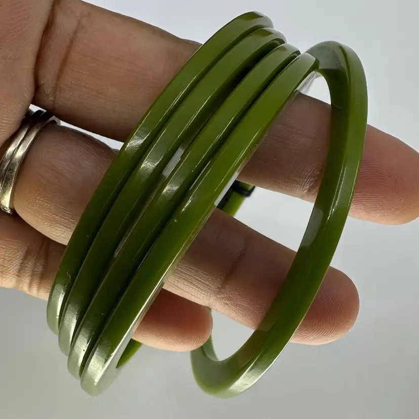Genuine Green Marblette Thermoset 5-Pc Bangles