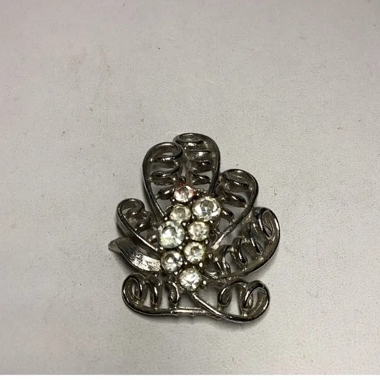 Silvertone & Rhinestone Brooch 1.5”