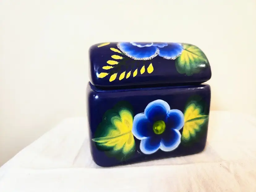 Mexican Nahua Clay Pottery Treasure Box Hand Painted Folk Art Collectable Blue