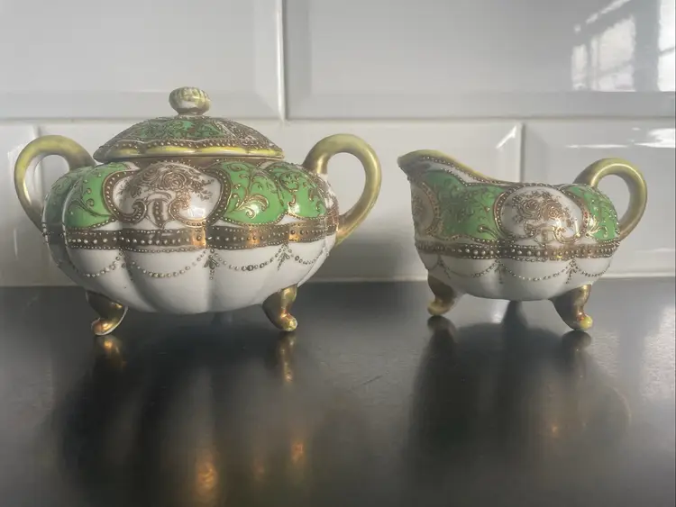 Royal Nippon Moriage Textured Gold & Mint Creamer & Sugar Bowl w/lid Beautiful