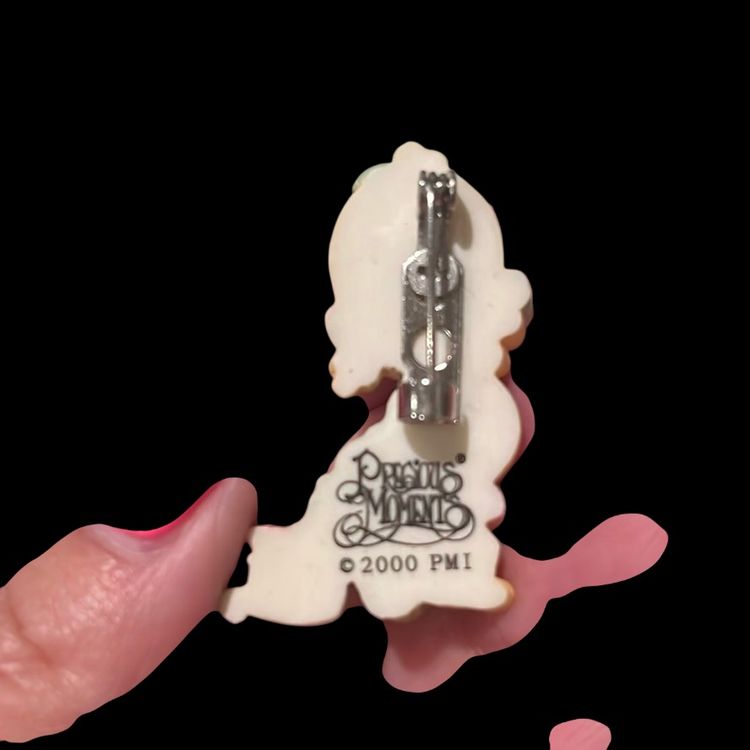 59. Precious Moments Resin Mother Brooch