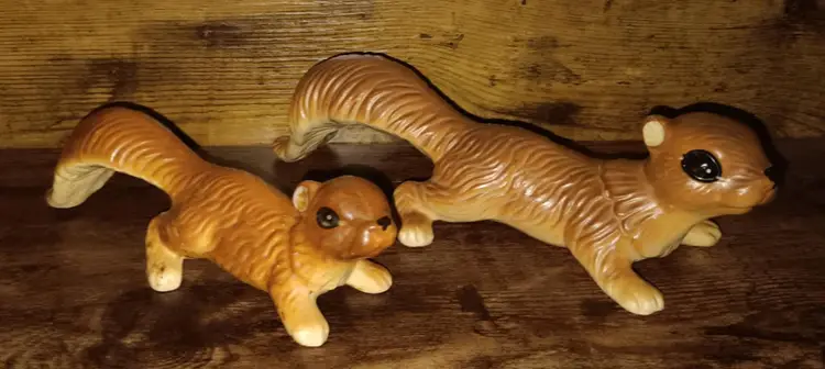 Vintage Mom and Baby Squirrel Made in Japan