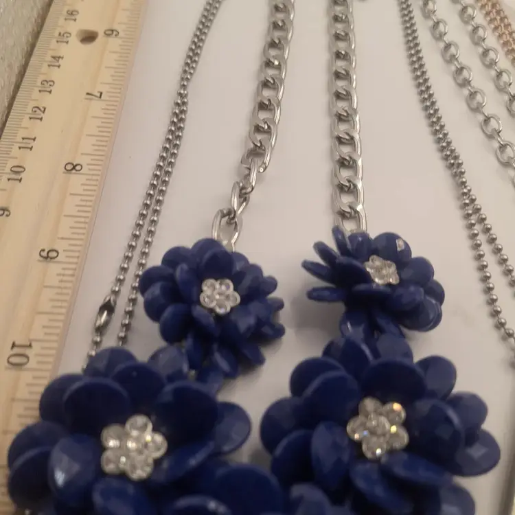 Lot of 21 used unbranded necklaces