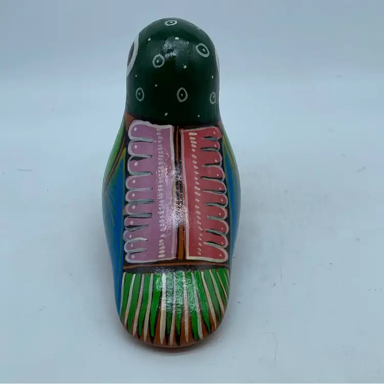 #0720 Hand-painted Talavera Mexican folk art bird figurine 7” x 5”