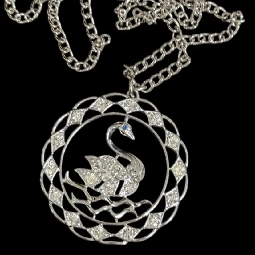 Vintage Sarah Coventry Swan Rhinestone Pendant Necklace 1970’s