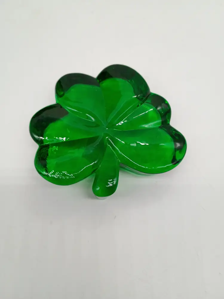 Emerald Green Shamrock Clover Art Glass Irish St Patrick Paperweight  FLEABITE