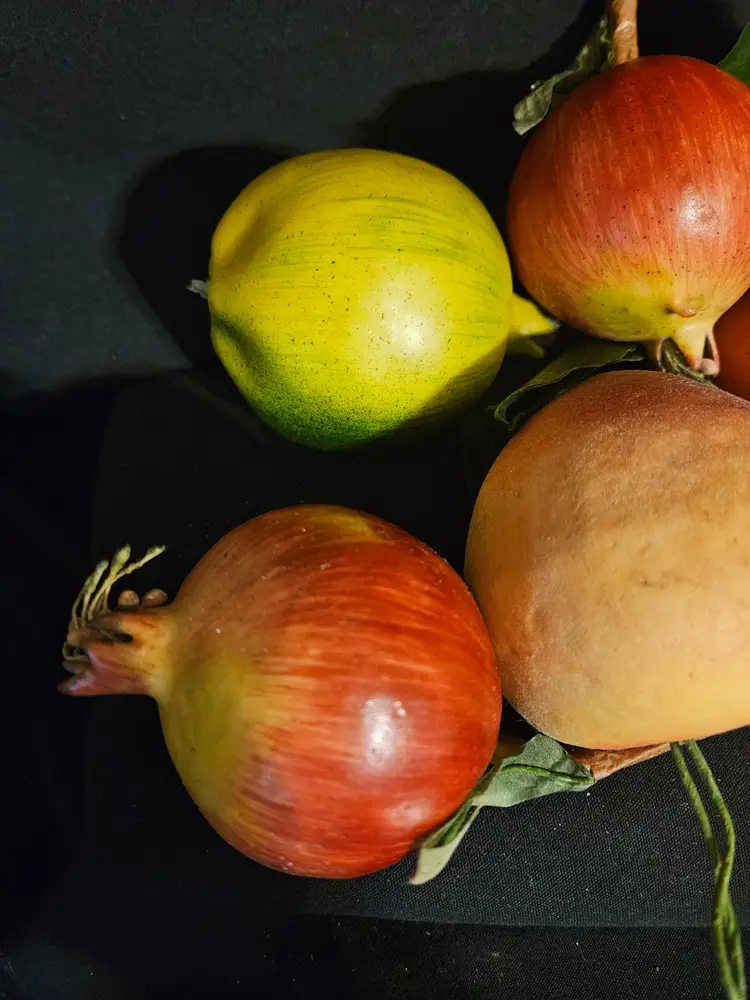 6 papier mâché fruit pieces for your floral arrangement