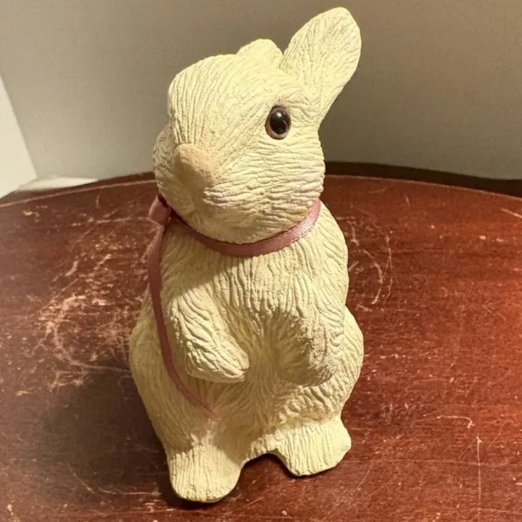 White Resin Bunny With Pink Bow