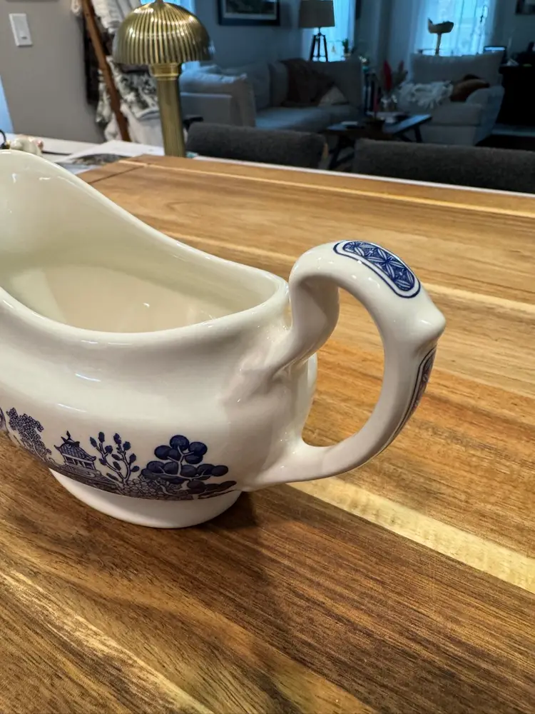 Churchill Blue Willow Gravy Boat