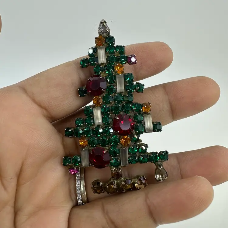 Vintage 1950s WEISS Christmas Tree 6 Candle Brooch