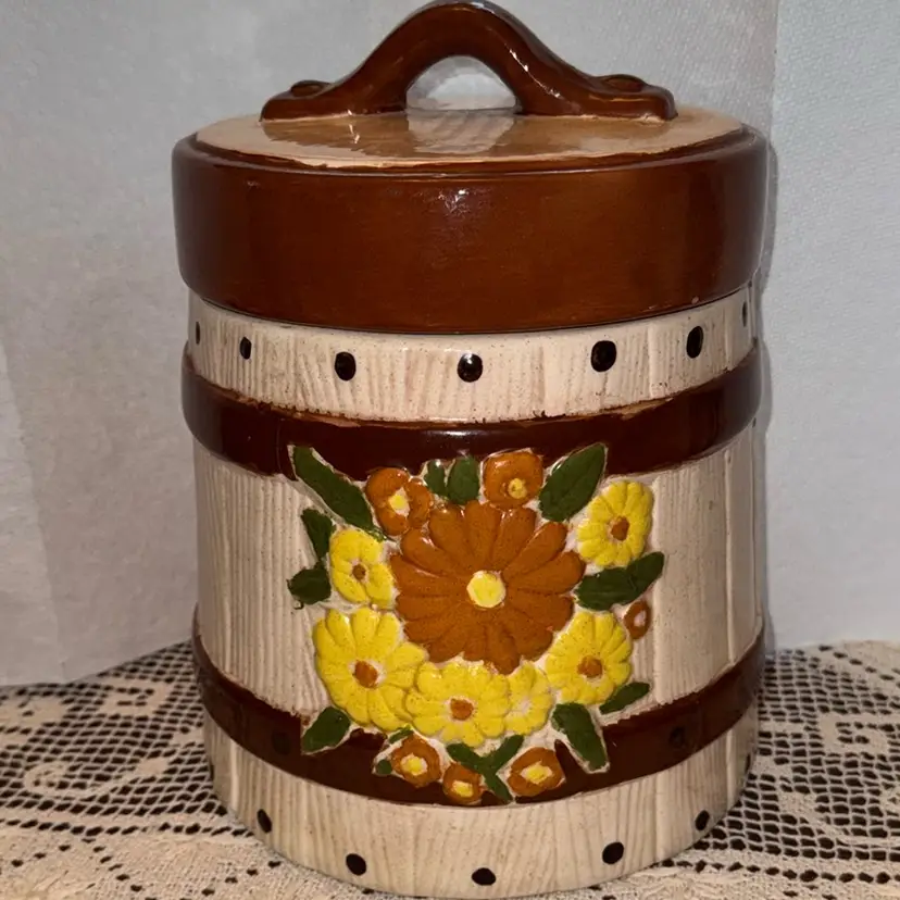 Vintage Barrel With Flowers Cookie Jar 1974