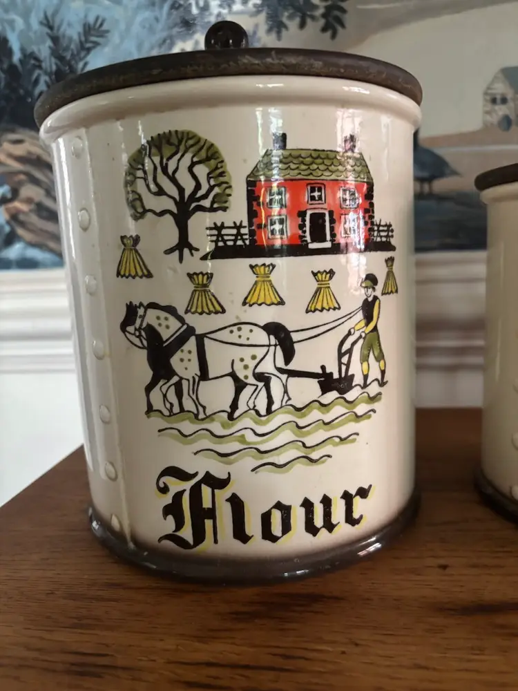 Vintage Metlox Poppy trail 4 Pc. Canister Set With Lids.