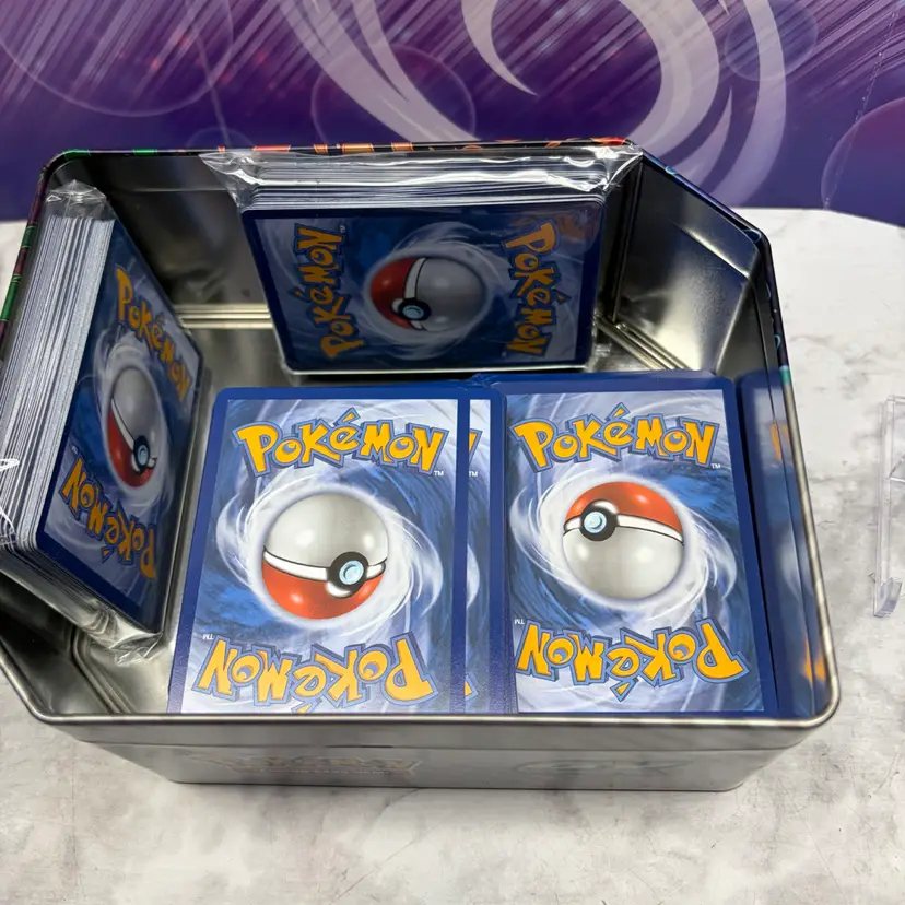 250+ Basic Common Cards No Holos Or Reverse Holos & Tin