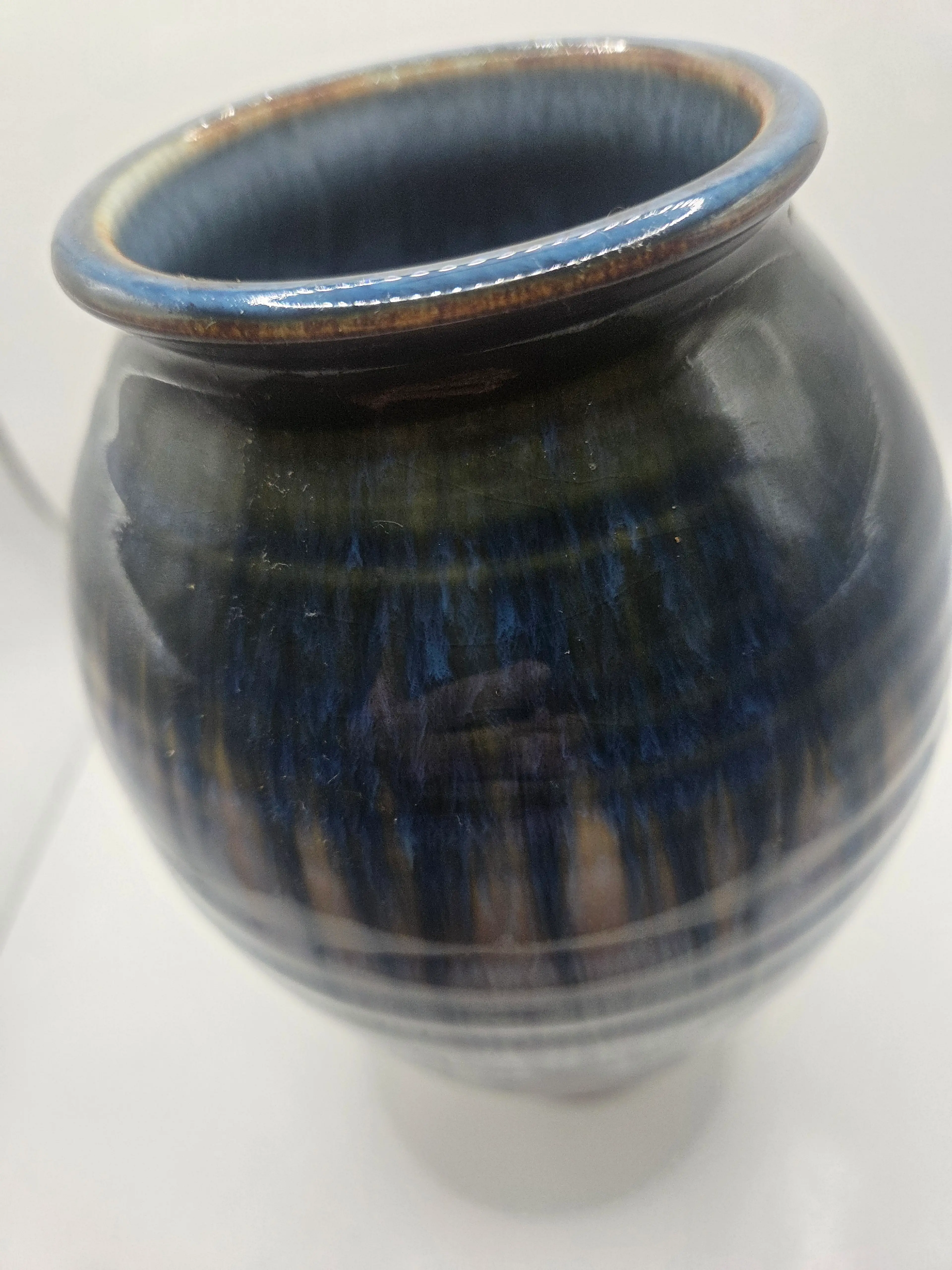 Image 2 of 6