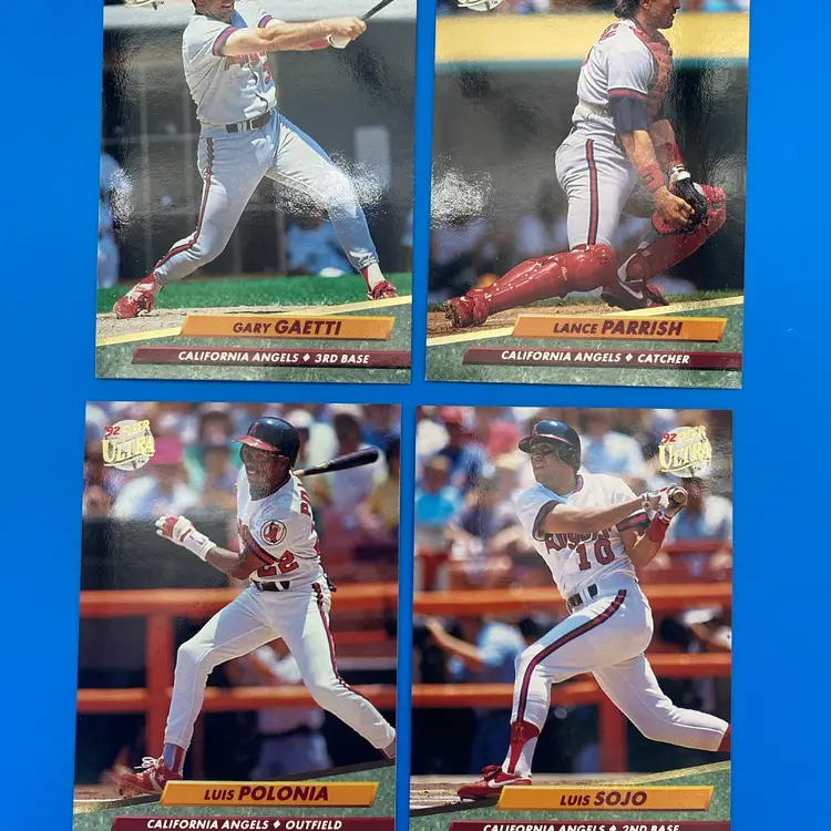 Fleer Ultra 1992 MLB California Angels 13 Trading Card Bundle
