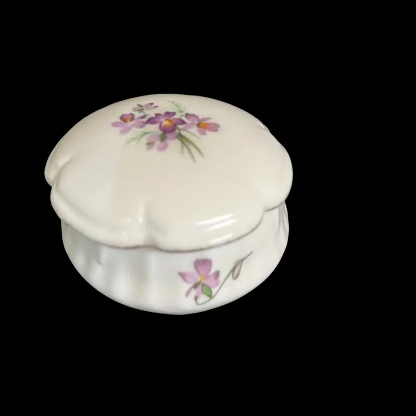 Vintage Lefton Small Bone China Textured Trinket Box-Daintily Embellished w/ Transferred Painted Forget-Me-Not Flowers, Gold Tone Paint Around Rim of Lid