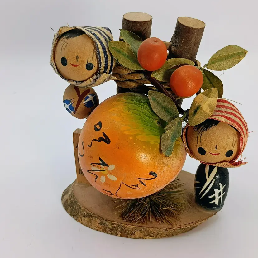 Vintage Japanese Folk Art Wooden Kokeshi Doll Figurine.