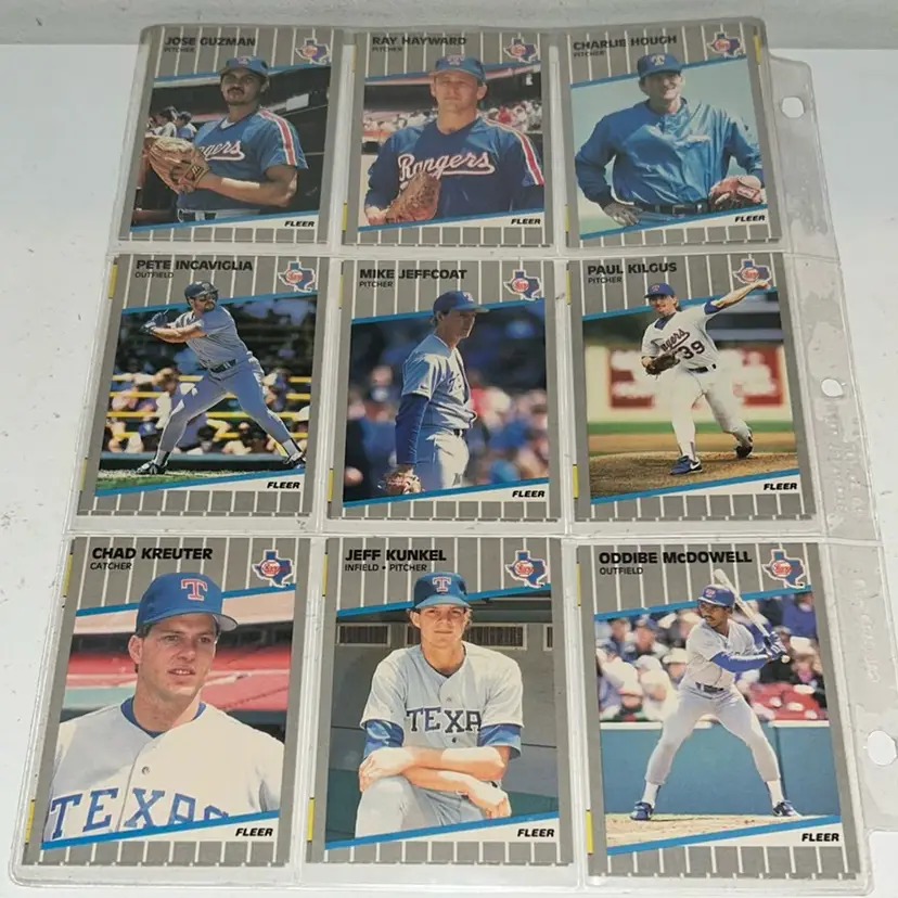 Lot of 18 baseball cards
