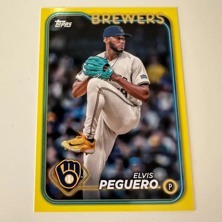 Elvis Peguero Yellow Border Milwaukee Brewers