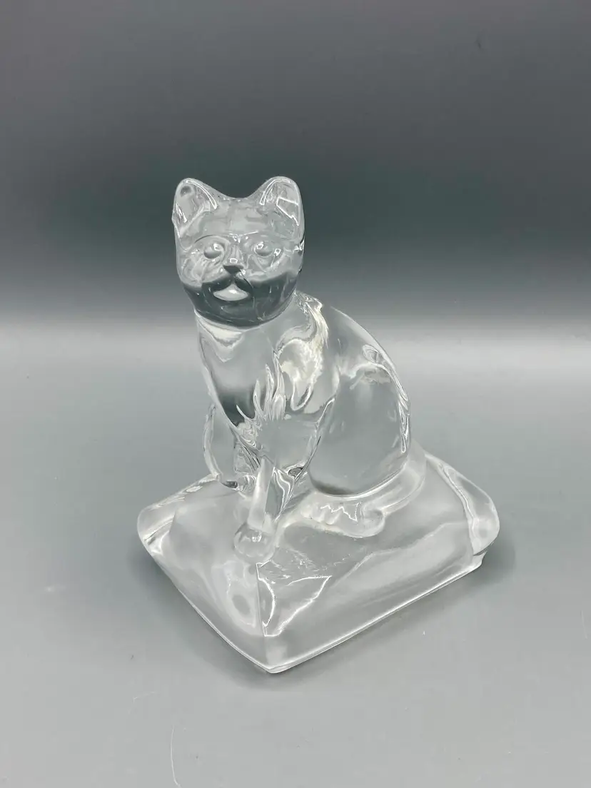 Cristal d'Arques Durand Clear Glass Sitting Cat on Pillow Frosted Paperweight 5” Tall
