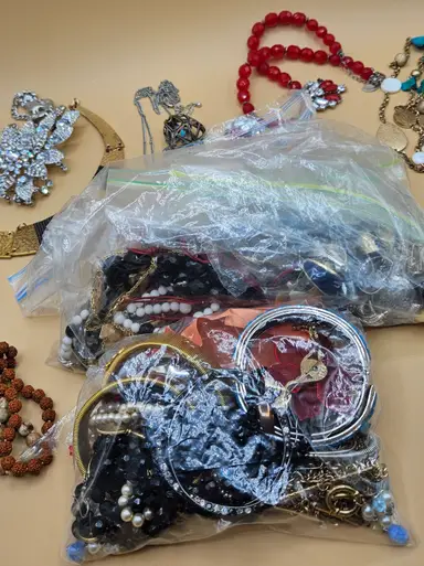 1st Costume Jewelry Show -Low Starts