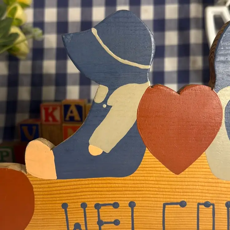 Heart and Boy & Girl Welcome Sign