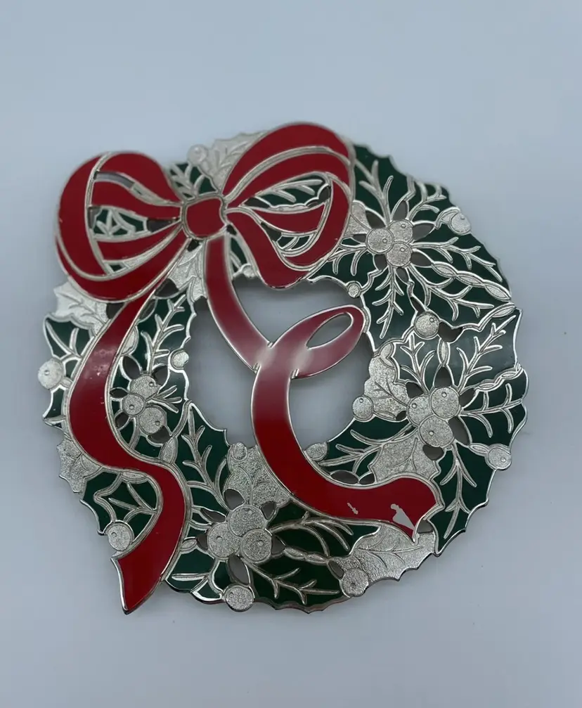 Silverplate Christmas Wreath Trivet and Coasters w Green Red Enamel Holly & Bow
