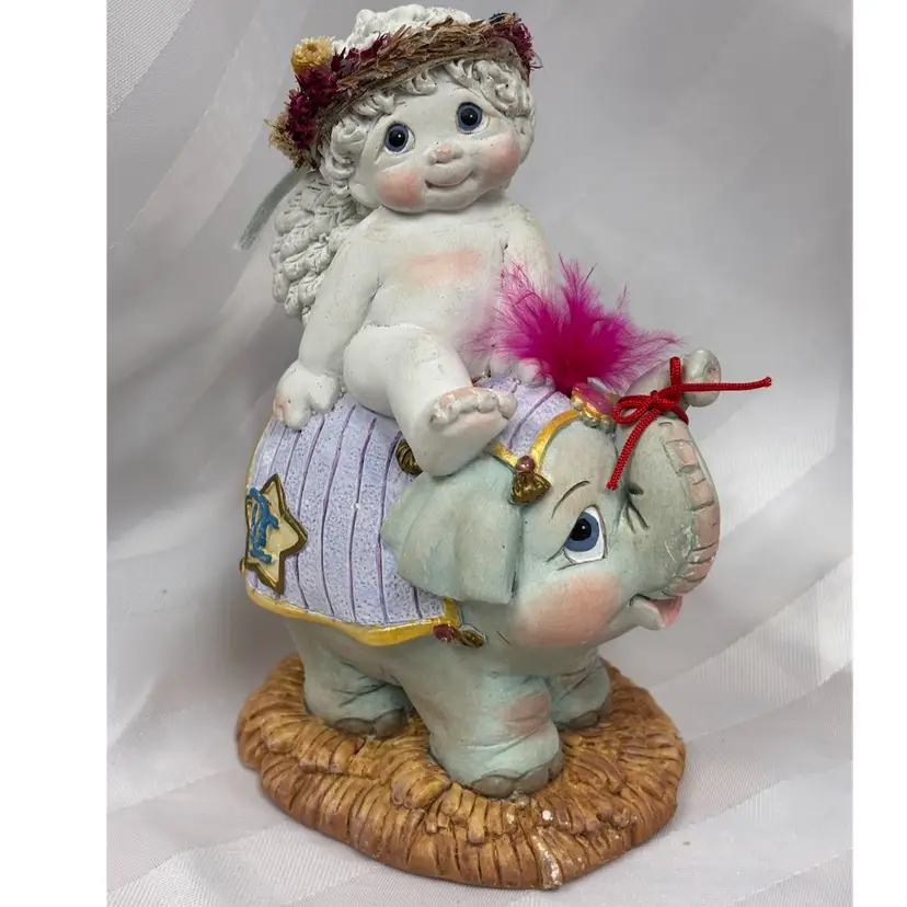 Dreamsicle 2001 “Collecting Memories” Angel & Elephant From The 2002 Club Membership Kit