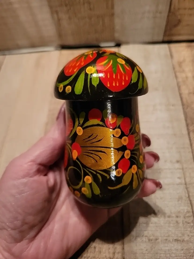 VTG Mushroom Strawberry Wood Russian Khokhloma Lacquered Salt / Pepper Replacement Shaker