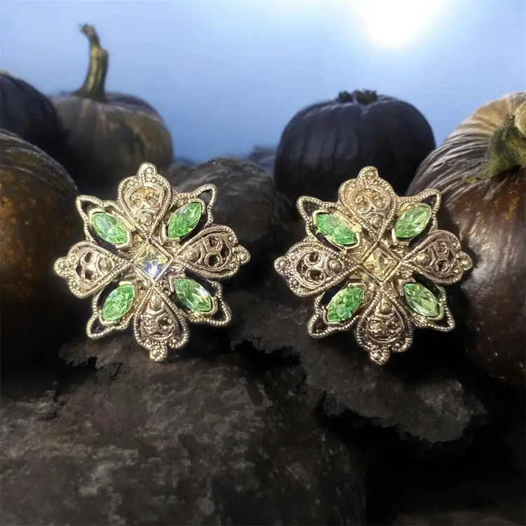 Green Uranium Glass Clips